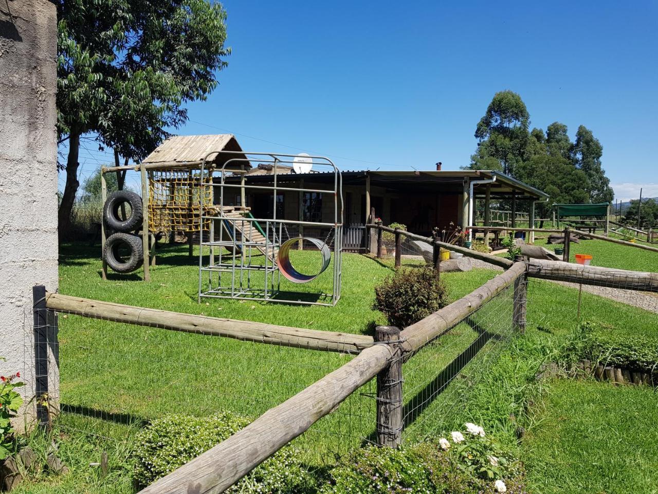 The Little Club Getaway At The Hay Barn Villa Lidgetton Exterior photo